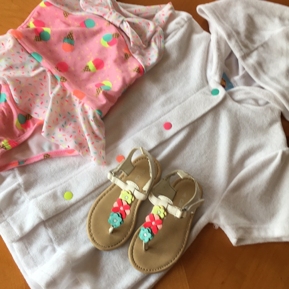 Carters sandals 6 toddlers 6
